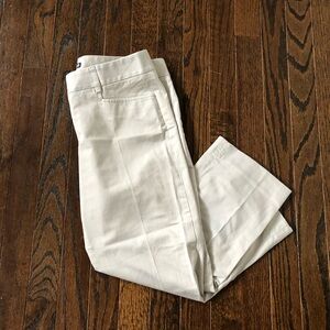 Express Women’s 2 4-Pocket Low-Rise Cream/Light Beige Khaki Capri Pants - EUC!